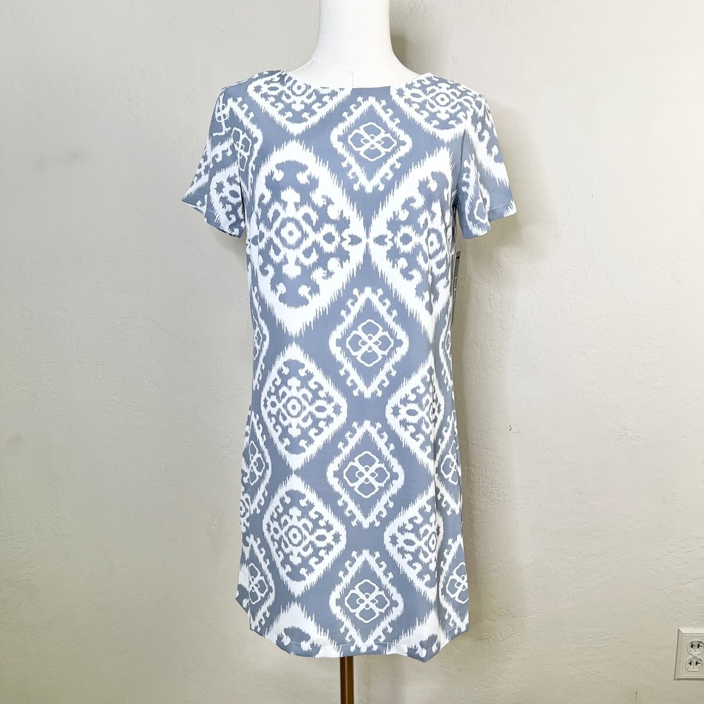 Lulus Shift Dress Ikat Print Size XS Gray White Short Sleeve NEW Exposed Zipper
